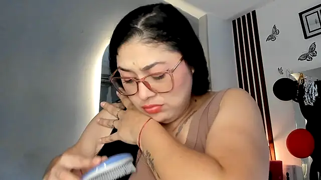 Snapshot of meikochoe chatting on 10-12-25, 07:46 meikochoe online show from 10-12-25, 07:46