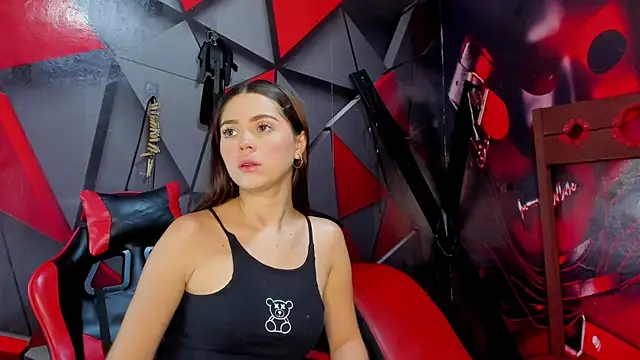 Hana and Zeta online show from 11-04-25, 12:15