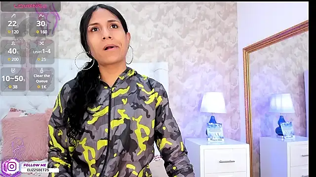 Snapshot of Eliza_Thaylor__ chatting on 12-31-24, 02:03 Eliza Thaylor online show from 12-31-24, 02:03