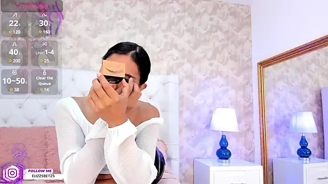 Snapshot of Eliza_Thaylor__ chatting on 02-03-25, 11:20 Eliza Thaylor online show from 02-03-25, 11:20