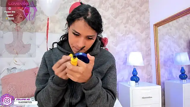 Snapshot of Eliza_Thaylor__ chatting on 02-23-25, 11:44 Eliza Thaylor online show from 02-23-25, 11:44