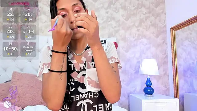 Snapshot of Eliza_Thaylor__ chatting on 03-03-25, 02:15 Eliza Thaylor online show from 03-03-25, 02:15