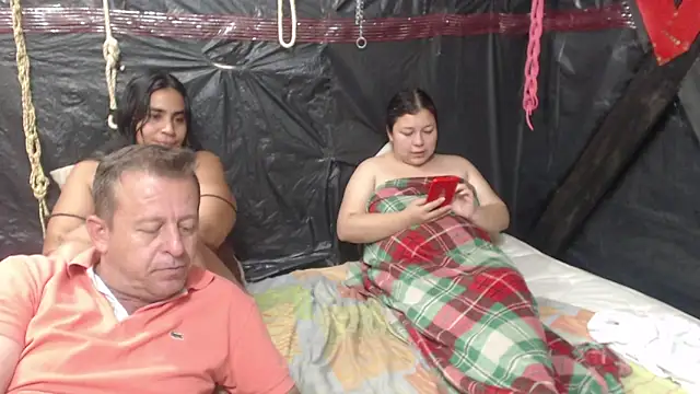 ZuriandAlex online show from 12-30-24, 05:48