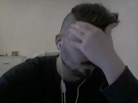 Snapshot of Hkl95555 chatting on 12-12-24, 04:53 Hkl95555 online show from 12-12-24, 04:53