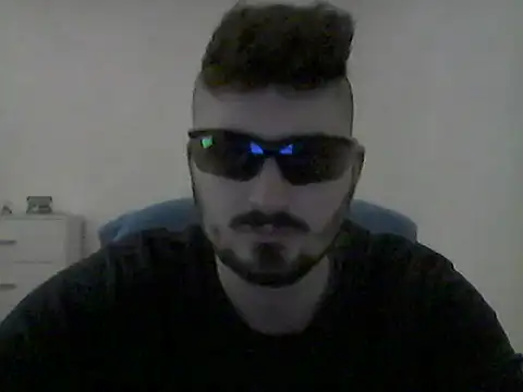 Snapshot of Hkl95555 chatting on 12-18-24, 05:42 Hkl95555 online show from 12-18-24, 05:42