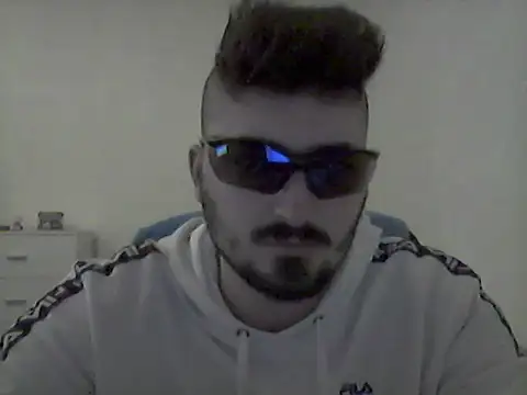 Snapshot of Hkl95555 chatting on 12-19-24, 10:10 Hkl95555 online show from 12-19-24, 10:10