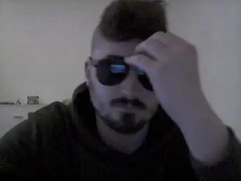 Snapshot of Hkl95555 chatting on 12-25-24, 04:22 Hkl95555 online show from 12-25-24, 04:22