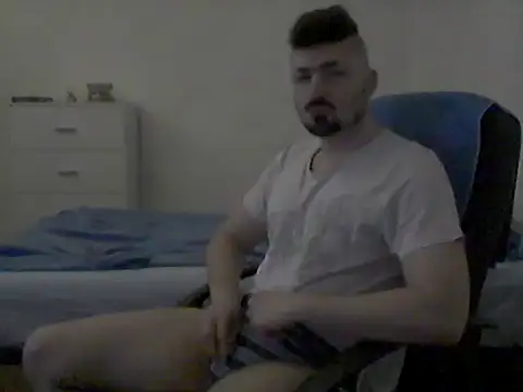 Snapshot of Hkl95555 chatting on 09-26-25, 11:42 Hkl95555 online show from 09-26-25, 11:42