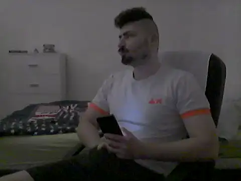 Snapshot of Hkl95555 chatting on 10-15-25, 11:16 Hkl95555 online show from 10-15-25, 11:16