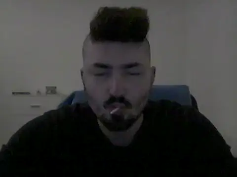 Snapshot of Hkl95555 chatting on 10-21-25, 11:38 Hkl95555 online show from 10-21-25, 11:38