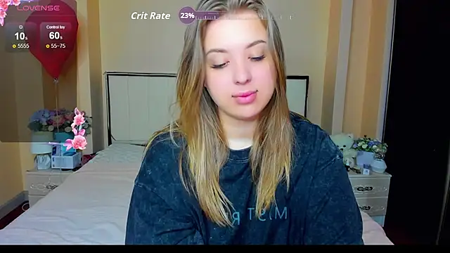 Snapshot of AlexissM chatting on 09-19-25, 04:07 AlexissM online show from 09-19-25, 04:07