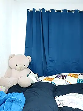 Snapshot of azulzulix chatting on 02-23-26, 12:30 azulzulix online show from 02-23-26, 12:30