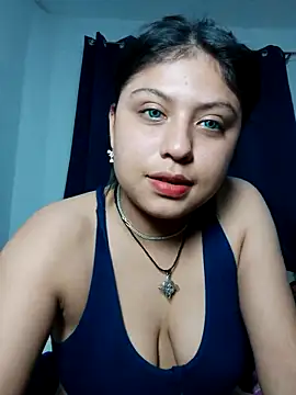 Snapshot of azulzulix chatting on 03-06-26, 01:13 azulzulix online show from 03-06-26, 01:13