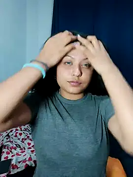 Snapshot of azulzulix chatting on 03-10-26, 01:21 azulzulix online show from 03-10-26, 01:21