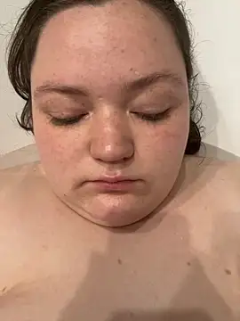 Snapshot of Alex_m chatting on 09-15-25, 01:11 Alex m online show from 09-15-25, 01:11