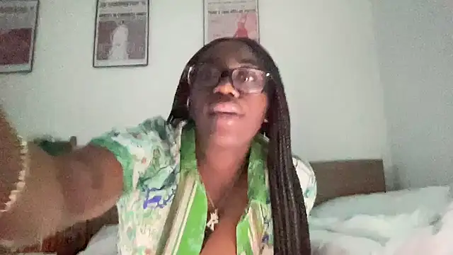 Snapshot of AveryJ99 chatting on 12-02-24, 10:23 AveryJ99 online show from 12-02-24, 10:23