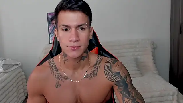 pettergrey1 online show from 12-16-25, 02:22