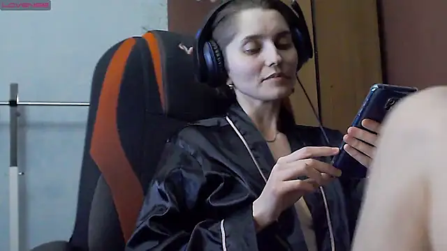 womanstrong78 online show from 03-06-25, 08:16