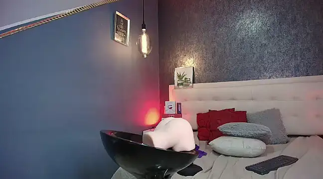 Snapshot of Erick_Zhimerman chatting on 03-12-25, 06:40 Erick Zhimerman online show from 03-12-25, 06:40