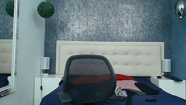 Snapshot of Erick_Zhimerman chatting on 02-23-26, 04:10 Erick Zhimerman online show from 02-23-26, 04:10