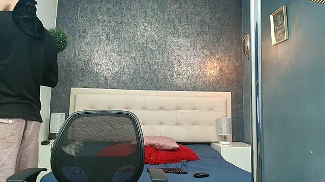 Snapshot of Erick_Zhimerman chatting on 03-01-26, 04:14 Erick Zhimerman online show from 03-01-26, 04:14