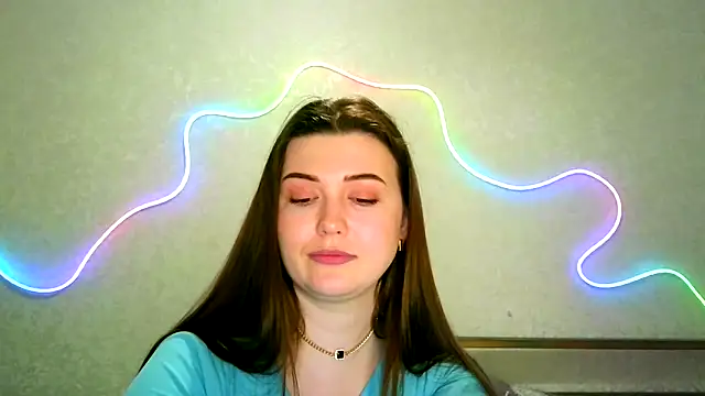 Snapshot of SeductiveTati chatting on 03-27-26, 01:22 SeductiveTati online show from 03-27-26, 01:22