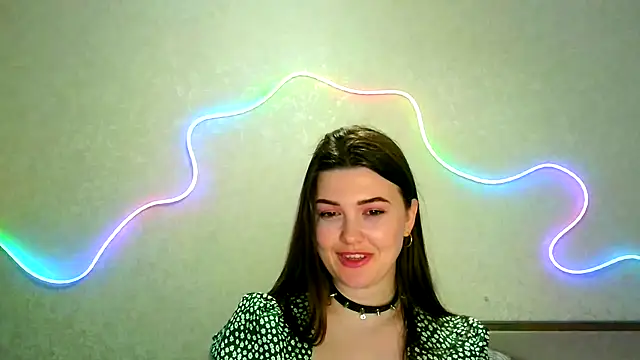 Snapshot of SeductiveTati chatting on 04-13-26, 11:32 SeductiveTati online show from 04-13-26, 11:32