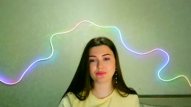 Snapshot of SeductiveTati chatting on 06-15-26, 09:39 SeductiveTati online show from 06-15-26, 09:39
