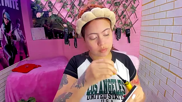 Snapshot of marcellaa303av chatting on 02-11-26, 02:49 marcellaa303av online show from 02-11-26, 02:49