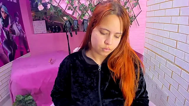 Snapshot of marcellaa303av chatting on 02-28-26, 03:18 marcellaa303av online show from 02-28-26, 03:18