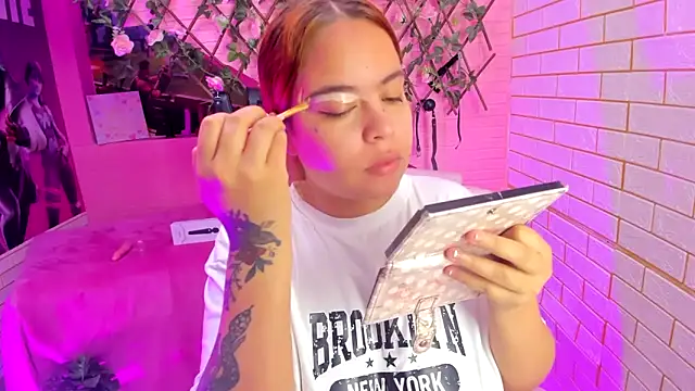 Snapshot of marcellaa303av chatting on 03-05-26, 02:51 marcellaa303av online show from 03-05-26, 02:51