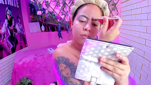 Snapshot of marcellaa303av chatting on 04-13-26, 11:54 marcellaa303av online show from 04-13-26, 11:54