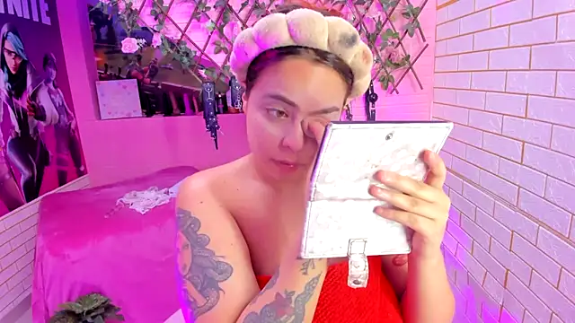 Snapshot of marcellaa303av chatting on 04-15-26, 12:50 marcellaa303av online show from 04-15-26, 12:50