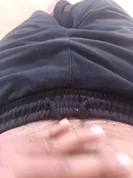 Snapshot of Bangaloreboy021 chatting on 02-28-25, 06:32 Bangaloreboy021 online show from 02-28-25, 06:32