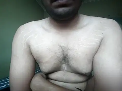 Snapshot of Bangaloreboy021 chatting on 03-07-25, 05:18 Bangaloreboy021 online show from 03-07-25, 05:18