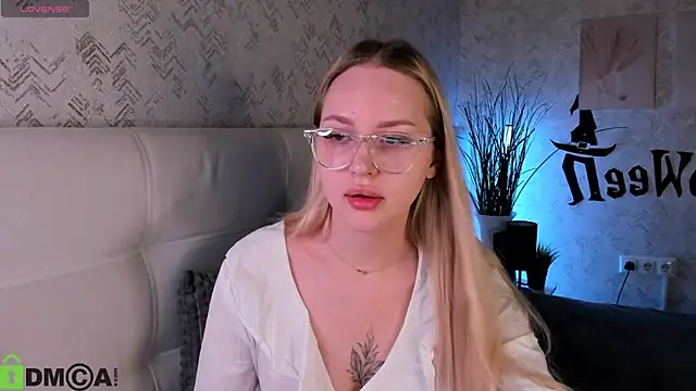 Carol  Cox online show from 10-30-25, 11:49