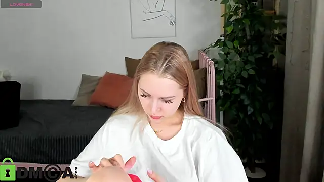 Carol  Cox online show from 11-17-25, 10:48