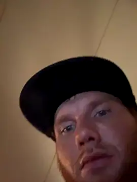 Snapshot of dcockell chatting on 11-14-25, 10:07 dcockell online show from 11-14-25, 10:07