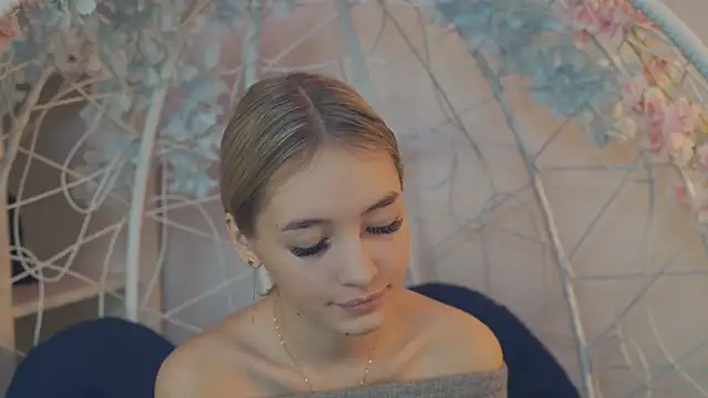 FlairCunard online show from 12-25-24, 03:49