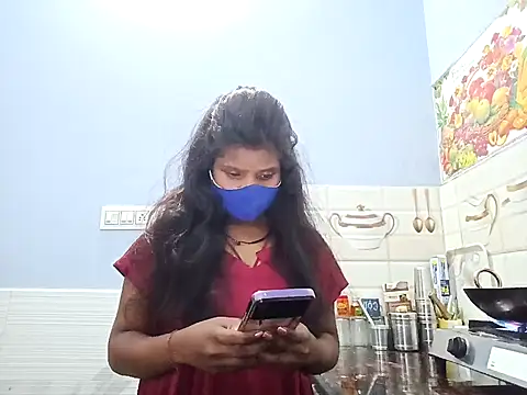 Snapshot of Muktha chatting on 02-01-25, 02:24 Muktha online show from 02-01-25, 02:24