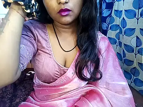 Snapshot of Muktha chatting on 02-05-25, 04:36 Muktha online show from 02-05-25, 04:36