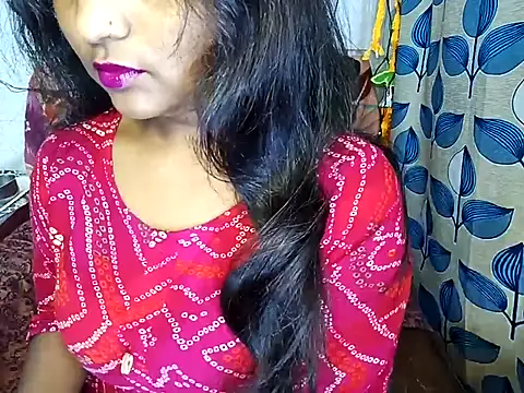 Snapshot of Muktha chatting on 02-11-25, 06:22 Muktha online show from 02-11-25, 06:22