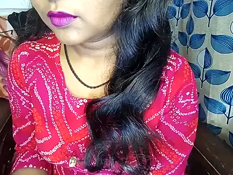 Snapshot of Muktha chatting on 02-16-25, 06:10 Muktha online show from 02-16-25, 06:10