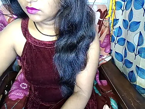 Snapshot of Muktha chatting on 02-18-25, 04:48 Muktha online show from 02-18-25, 04:48