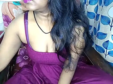 Snapshot of Muktha chatting on 02-27-25, 05:02 Muktha online show from 02-27-25, 05:02