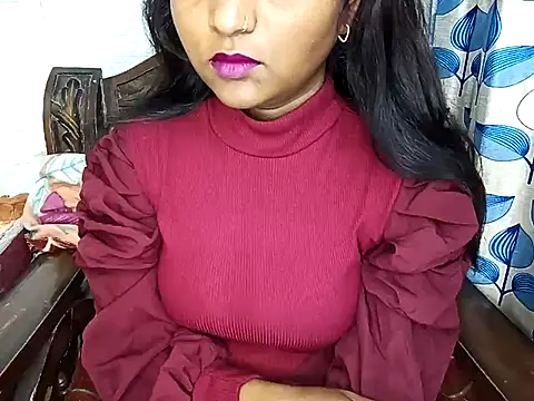 Snapshot of Muktha chatting on 03-17-25, 04:08 Muktha online show from 03-17-25, 04:08