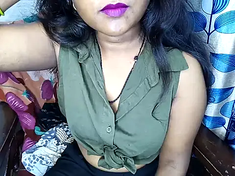 Snapshot of Muktha chatting on 03-22-25, 09:02 Muktha online show from 03-22-25, 09:02