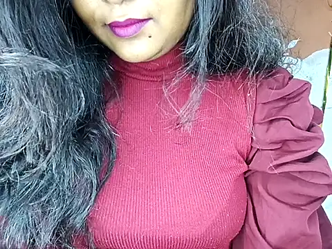 Snapshot of Muktha chatting on 10-11-25, 03:06 Muktha online show from 10-11-25, 03:06