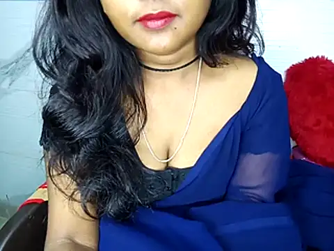Snapshot of Muktha chatting on 11-22-25, 02:21 Muktha online show from 11-22-25, 02:21