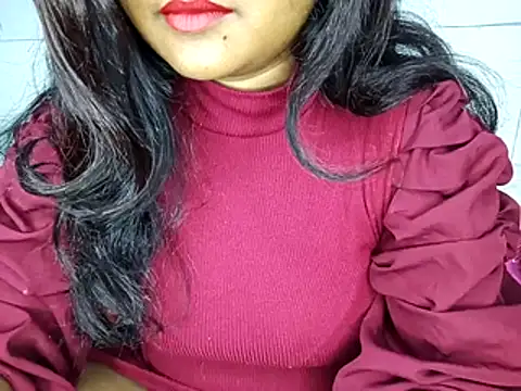 Snapshot of Muktha chatting on 11-23-25, 03:23 Muktha online show from 11-23-25, 03:23